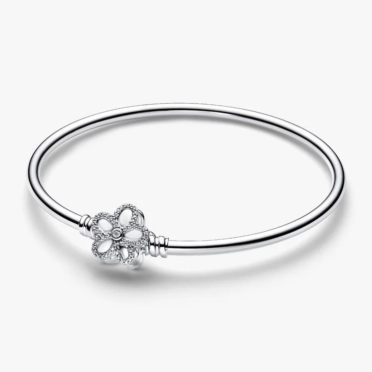 Sparkling Flower Bangle Bracelet