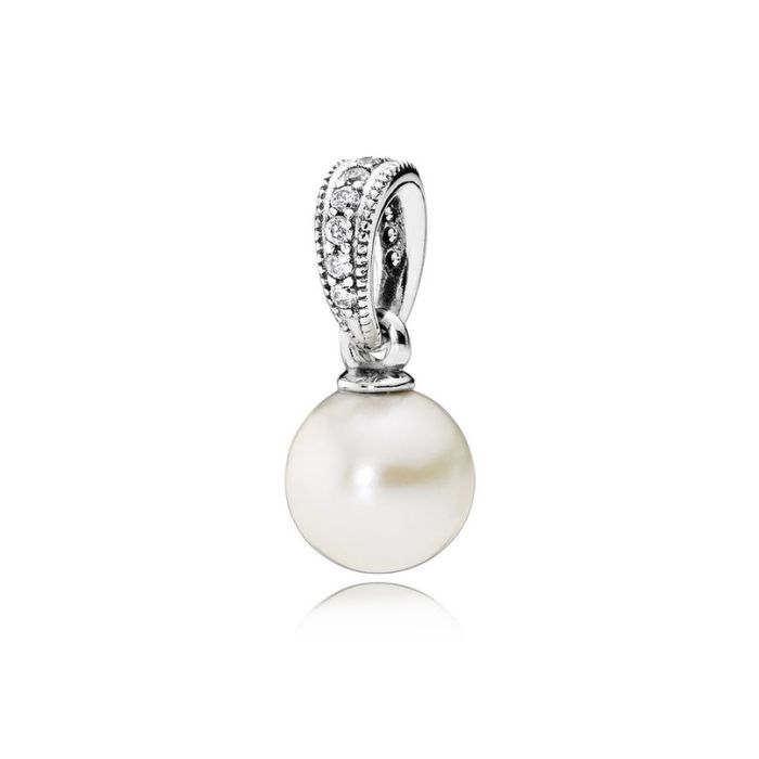 Luminous Elegant Beauty Dangle Charm