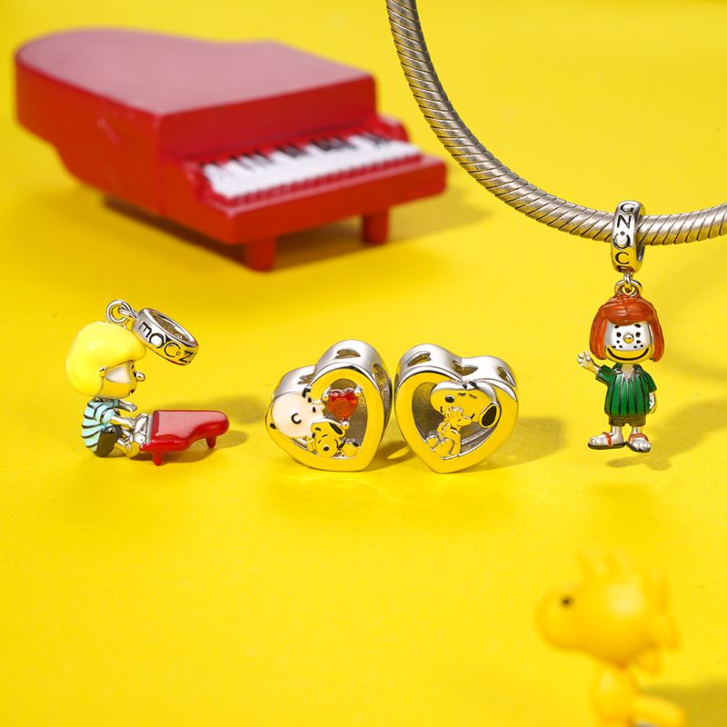 Peanuts Schroeder Playing Piano Dangle Charm