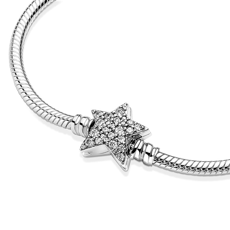 Sparkling Star Clasp Snake Chain Bracelet